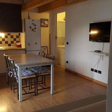 Apartment Regina Uno Como Eksteriør billede